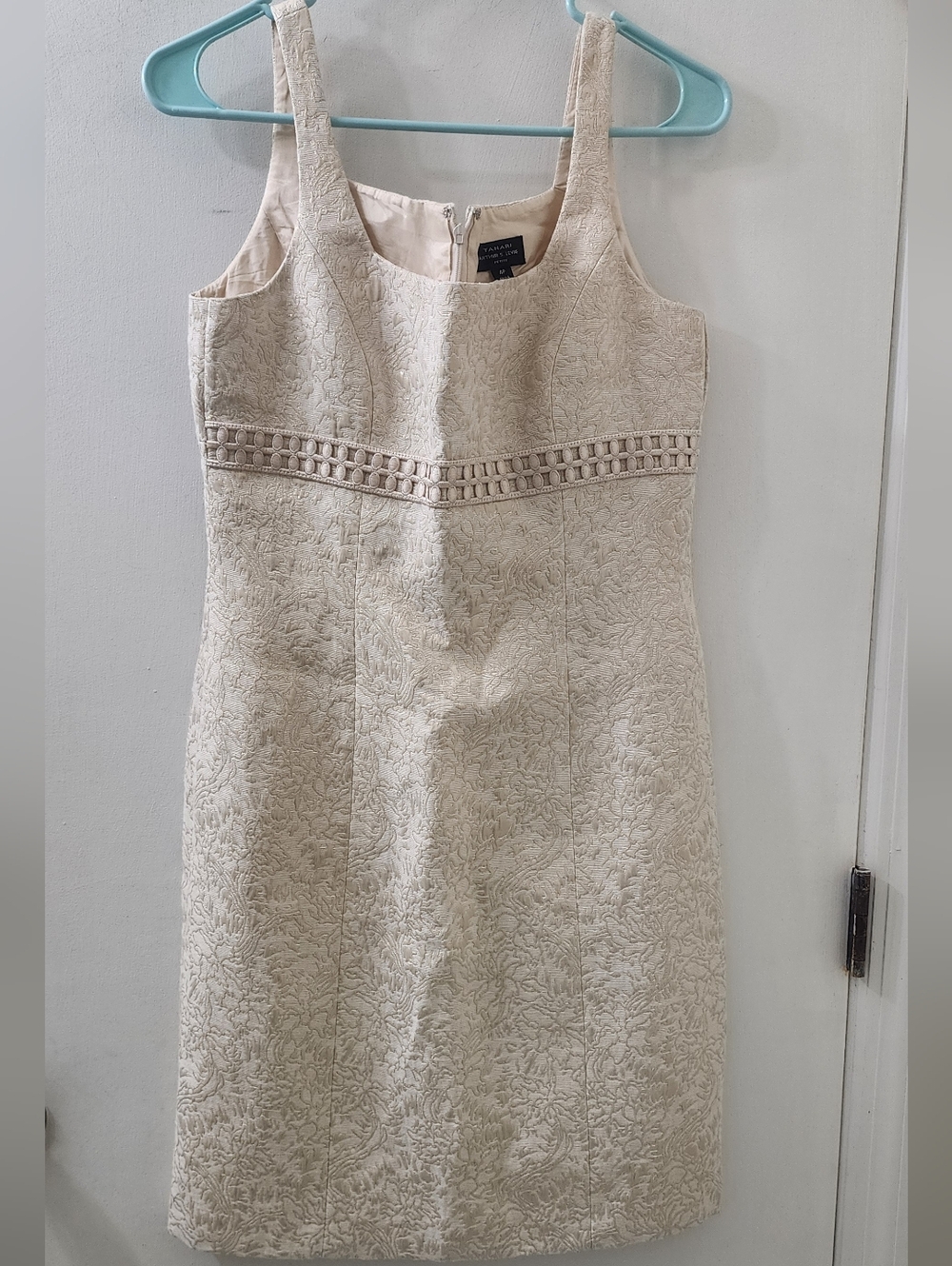 Tahari Arthur S Levine Cream Metallic Cotton Mini Dress 4P